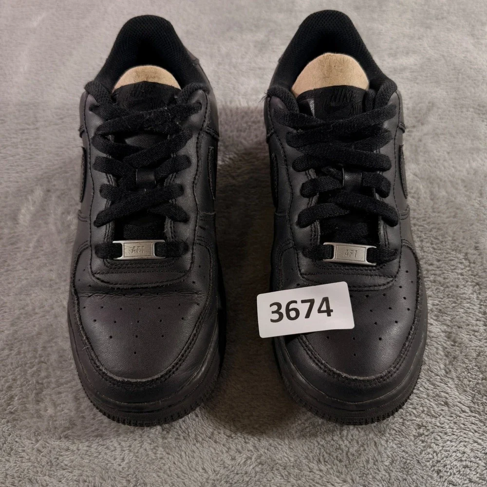 Nike Air Force 1 LE Kids 6Y Black Low Top Sneakers DH2920-001